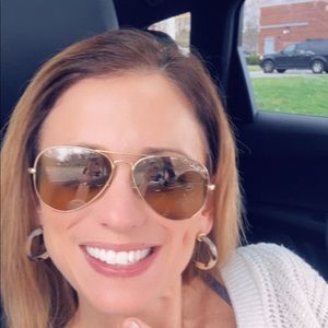 Meet your Posher, Allyson